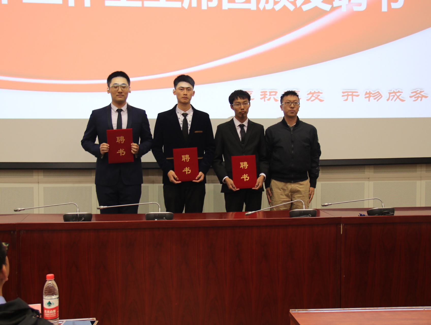 ad482b3dc17d4a1e89cd61fdf4f59bbb.jpg ad482b3dc17d4a1e89cd61fdf4f59bbb.jpg