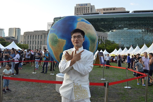 07d490acdf6848c9aa420e04e6b10c31.jpg 石油工程学院+黄宇航+生活照.JPG