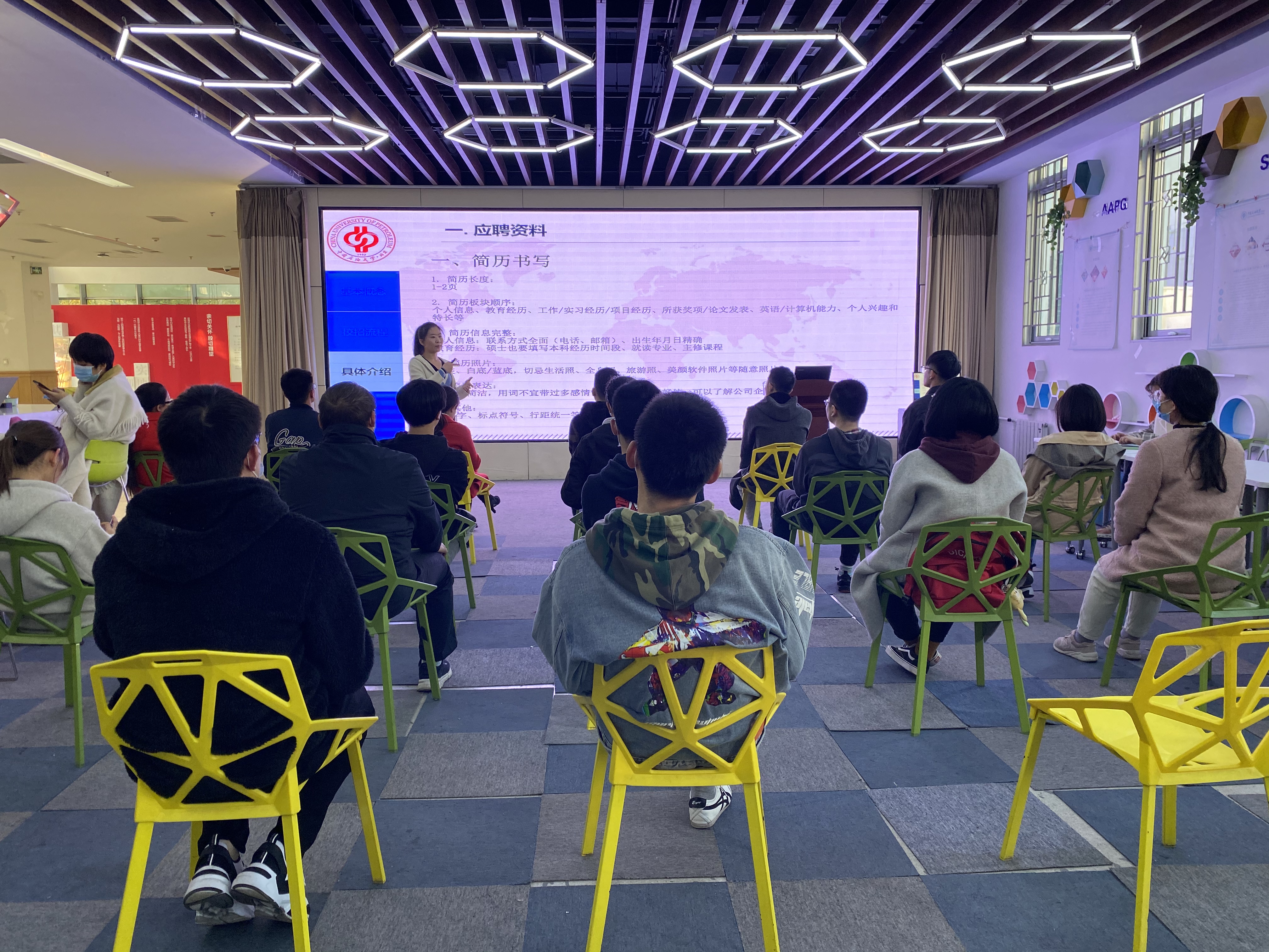 4a27b56ca54e48a88efba7050cdfd414.jpg 4a27b56ca54e48a88efba7050cdfd414.jpg