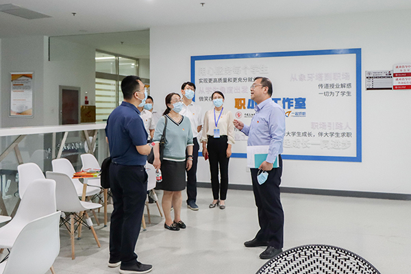 43e617f2af314e958ecb00d5dc4c0410.jpg 走访 第六组 杨利-43_毒霸看图.jpg